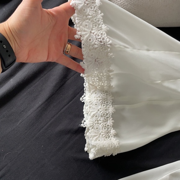 White Blouse - Picture 4 of 5